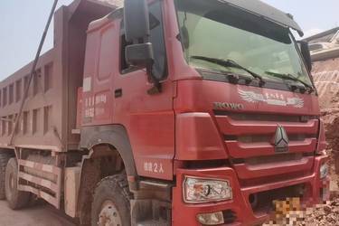 二手中国重汽 HOWO重卡 440马力 6X4 6.3米自卸车(国五) 后八轮 曼二手自卸车 黄牌