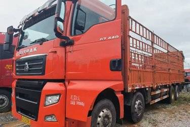 二手中国重汽 汕德卡SITRAK C7H重卡 440马力 8X4 9.52米仓栅式载货车(国五) 前四后八 潍柴二手载货车 黄牌图片