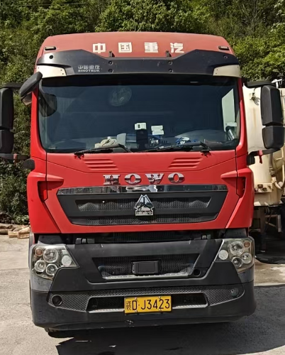 二手重汽豪沃(HOWO) 540马力 牵引车