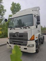 二手广汽日野 700系列重卡 380马力 6X4牵引车(平顶)(国五) 双驱 上海日野二手牵引车 黄牌图片