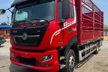 二手东风商用车 天锦KR PLUS 330马力 4X2 6.8米仓栅式载货车(国六) 单桥 东风康明斯二手载货车 黄牌