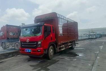 二手大运 祥龙 252马力 4X2 6.8米仓栅式载货车(国六) 单桥 云内动力二手载货车 黄牌