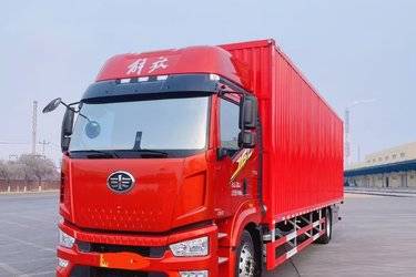二手解放J6L 经典版 5.2L柴油 260马力 4X2 一汽解放8档 9.6米排半厢式载货车(国六) 单桥 大柴二手载货车 黄牌