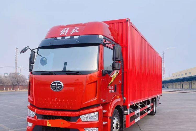 二手一汽解放 260马力 载货车
