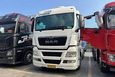 二手曼(MAN) TGA系列重卡 430马力 6X4 牵引车 双驱 曼二手牵引车 黄牌图片