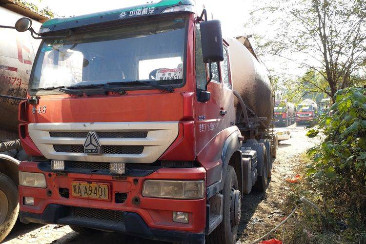 重汽斯太尔 336马力马力 牵引车