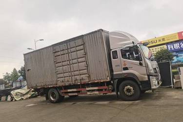 二手福田 欧航R系 220马力 4X2 厢式载货车(国六) 单桥 福田康明斯二手载货车图片