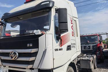 二手上汽红岩 杰狮C6重卡 标载版 460马力 6X4 牵引车(国六) 双驱 上柴二手牵引车 黄牌