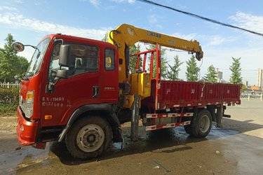 二手随车吊 中国重汽成都商用车 王牌W5D 130 4.3 4X2