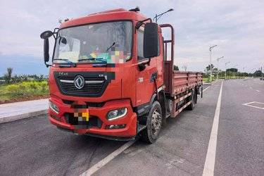 二手东风商用车 天锦KR中卡 245马力 6X2 6.8米栏板载货车(国五) 前四后四 东风康明斯二手载货车 黄牌图片