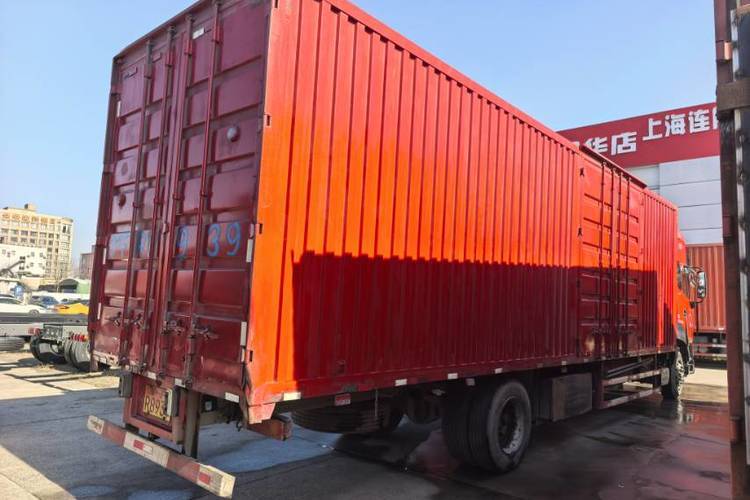 二手东风商用车 290马力 载货车