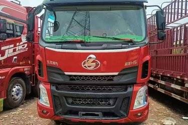 二手东风柳汽 乘龙H5中卡 240马力 4X2 6.8米仓栅式载货车(国五) 单桥 玉柴二手载货车 黄牌