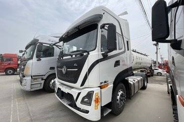 二手东风商用车 天龙KL重卡 465马力 4X2牵引车(国六)(白色)(国六) 单桥 雷诺二手牵引车 黄牌