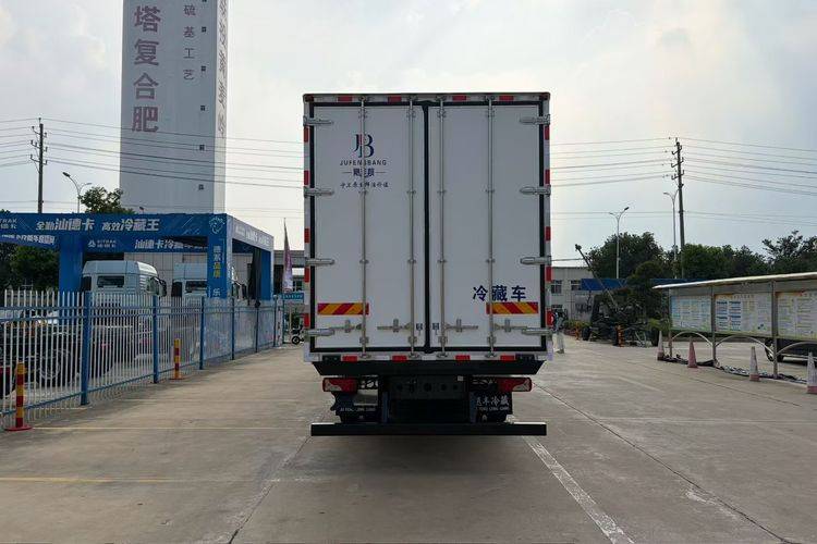 二手欧曼重卡(原福田欧曼) 400马力 专用车