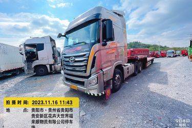 二手现代商用车 创虎XCIENT重卡 520马力 6X4牵引车(国五) 双驱 现代商用车二手牵引车 黄牌图片