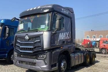 二手中国重汽 HOWO Max重卡 480马力 6X4牵引车(国六) 双驱 潍柴二手牵引车 黄牌