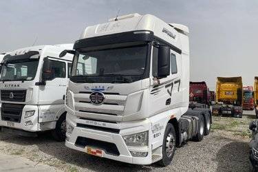 二手一汽解放 J7重卡 550马力 6X4 AMT自动挡牵引车(一汽)(国五) 双驱 锡柴二手牵引车 黄牌