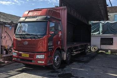 二手一汽解放 J6L中卡 2020款 领航版 240马力 4X2 9.7米厢式载货车(国五) 单桥 大柴二手载货车 黄牌图片