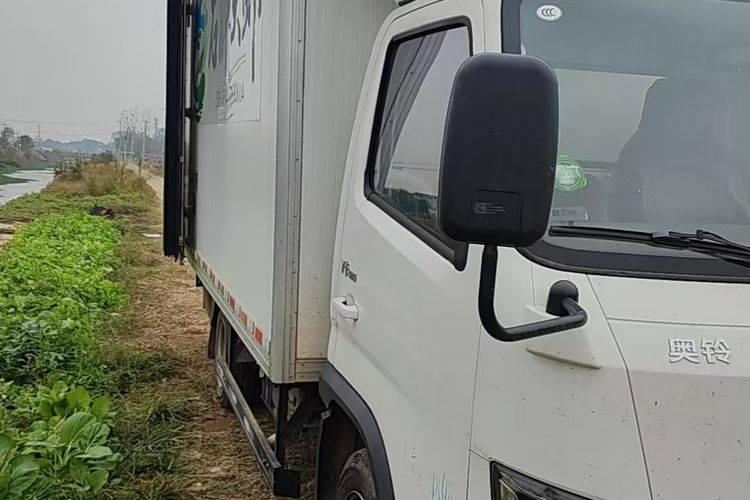 二手福田奥铃 140马力 专用车
