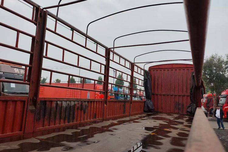 二手一汽解放 460马力 载货车