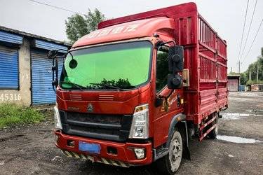 二手中国重汽HOWO 悍将 156马力 4.15米单排仓栅式轻卡(云内)(国五) 单桥 云内动力二手载货车 黄牌图片