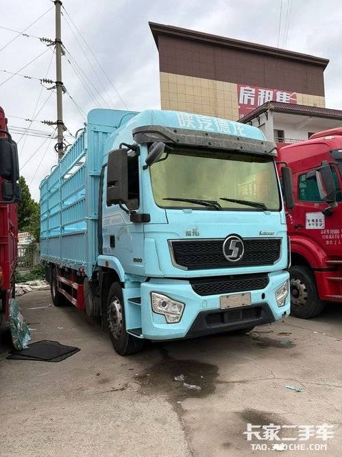 陕汽重卡 270马力 载货车