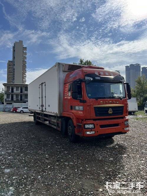 重汽汕德卡 290马力 专用车