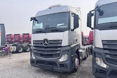 ���ֿ������� Actros C�ؿ� ר���� 580���� 6X4 AMT�Զ���ǣ����(����) ˫�� ���￵��˹����ǣ���� ����