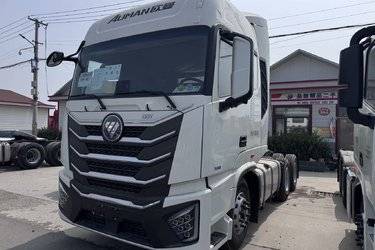 二手福田 欧曼GTL 星翼版 530马力 6X4 LNG自动档牵引车(国六) 双驱 玉柴二手牵引车 黄牌图片