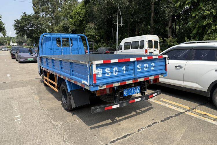 二手江铃汽车 116马力 载货车