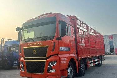 二手中国重汽 汕德卡SITRAK G7H 350马力 6X2 9.6米AMT自动档仓栅式载货车(国六) 前四后四 曼二手载货车 黄牌图片