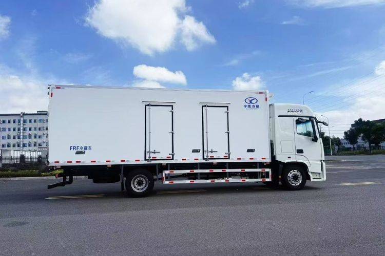 二手欧曼重卡(原福田欧曼) 380马力 专用车