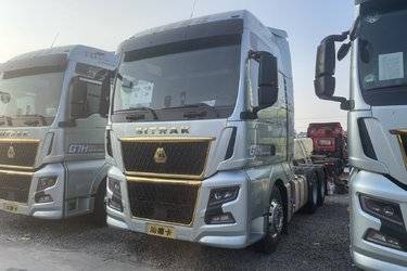 二手中国重汽 汕德卡SITRAK G7H重卡 570马力 6X4 AMT自动档牵引车(国六) 双驱 曼二手牵引车 黄牌图片