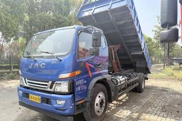 二手江淮 骏铃G7 160马力 4X2 5.2米排半自卸车(国六) 单桥 玉柴二手自卸车 黄牌图片
