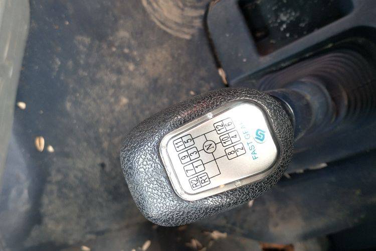 已售二手牵引车 陕汽重卡德龙lng新m3000 336马力 国五标准