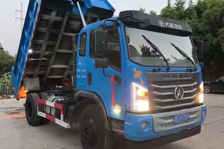 二手湖北大运 160马力 自卸车