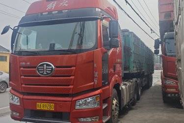 二手一汽解放 J6P重卡 2020款 质惠版 标载型 460马力 6X4牵引车(国五) 双驱 锡柴二手牵引车 黄牌图片