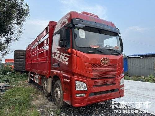 青岛解放 350马力 载货车