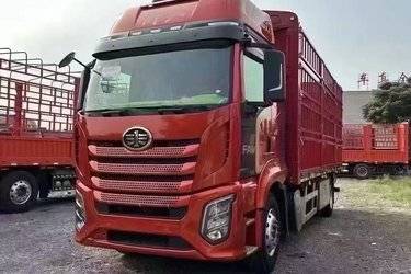 二手一汽解放 J6G 领航版 320马力 4X2 6.75米仓栅式载货车(国六) 单桥 锡柴二手载货车 黄牌