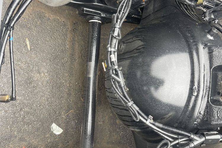 二手一汽解放 560马力 牵引车