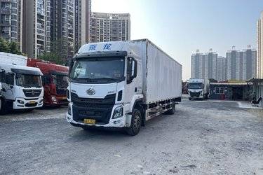 二手东风柳汽 乘龙H5中卡 230马力 4X2 9.7米厢式载货车(国六) 单桥 东风康明斯二手载货车 黄牌