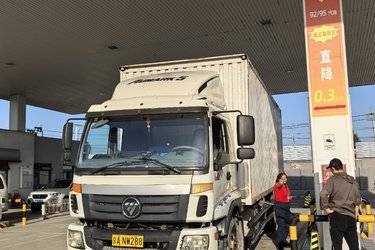 二手福田 奥铃CTX中卡 170马力 4X2 7.75米厢式载货车 单桥 福田康明斯二手载货车 黄牌