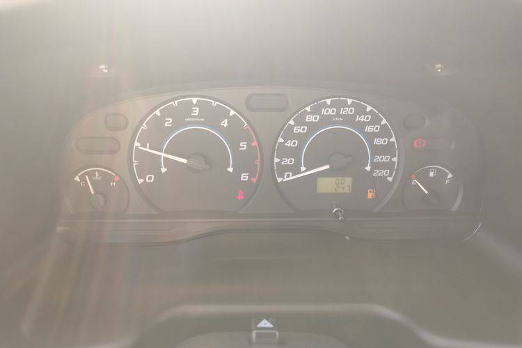 江铃汽车 122马力 封闭货车