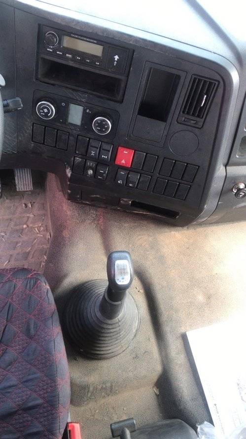 山东二手牵引车陕汽重卡德龙x3000500马力_山东二手牵引车交易市场_卡