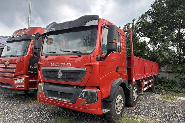 二手重汽豪沃(HOWO) 240马力 载货车