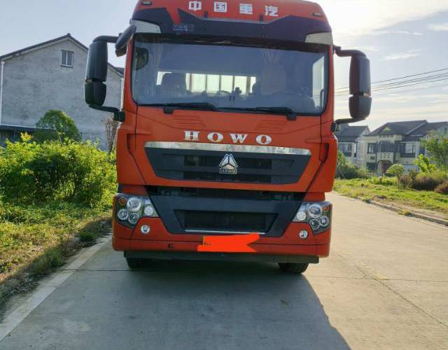 二手重汽豪沃(HOWO) 320马力 载货车