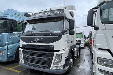 二手沃尔沃 新FM重卡 460马力 6X4牵引车(国五) 双驱 沃尔沃二手牵引车 黄牌图片