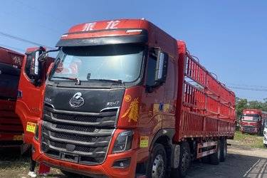 二手东风柳汽 乘龙H7重卡 460马力 8X4 9.4米仓栅式载货车(国五) 前四后八 潍柴二手载货车 黄牌图片