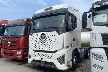二手福田 欧曼银河 北方版 580马力 4X2 AMT自动挡牵引车(国六) 单桥 康明斯二手牵引车 黄牌