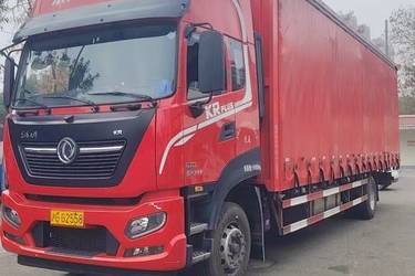 二手东风商用车 天锦KR PLUS 舒适版 290马力 4X2 9.8米厢式载货车(国六)(速比3.64)(高顶双卧)(国六) 单桥 东风康明斯二手载货车 黄牌图片
